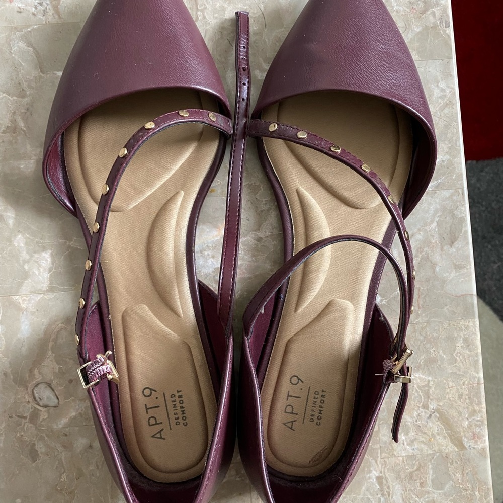 APT. 9 Flats Winecolor , size 9.5